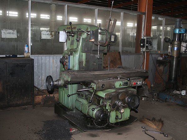 Milling machine Milling machine