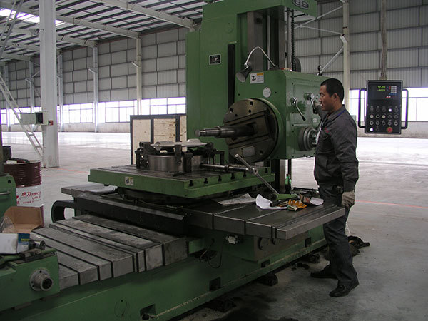 Large processing equipment (processing diameter: 1.2m)