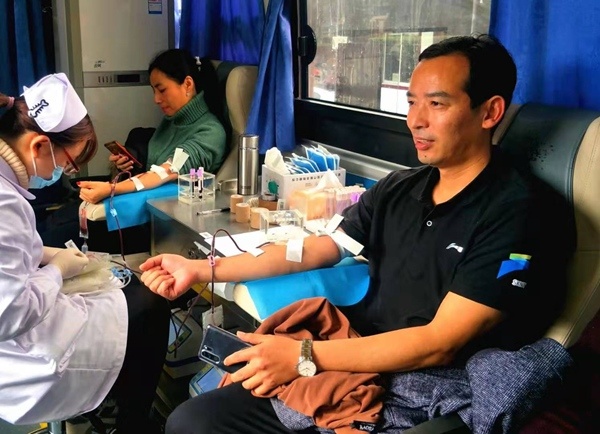 苏垦南通公司员工积极参加无偿献血