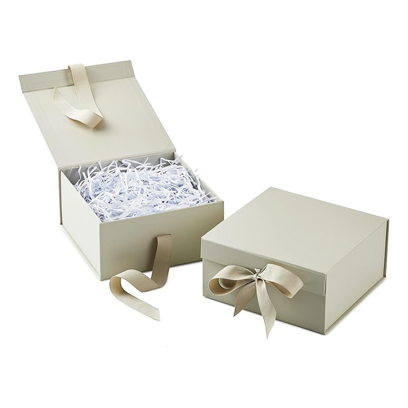 Antique White Medium Rigid Boxes