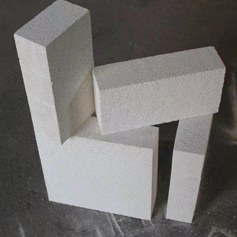 Mullite lightweight thermal insulation brick