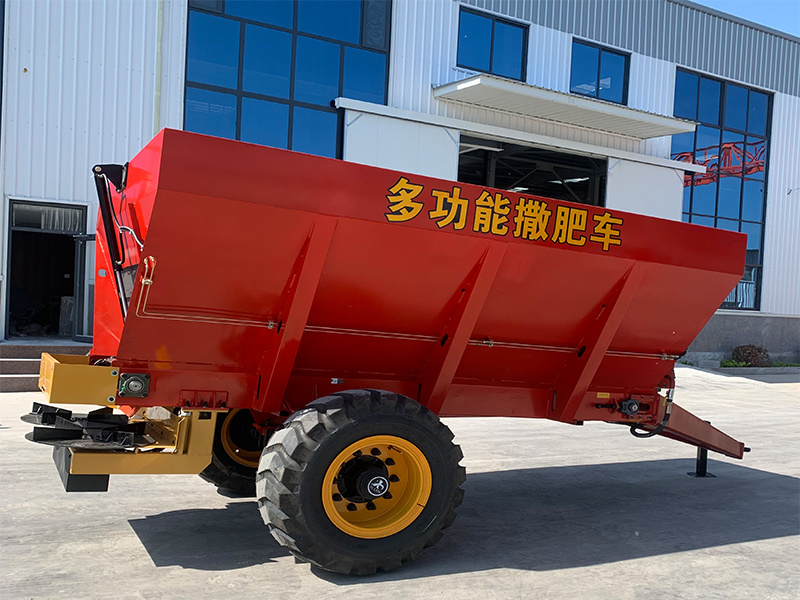 3方撒肥車