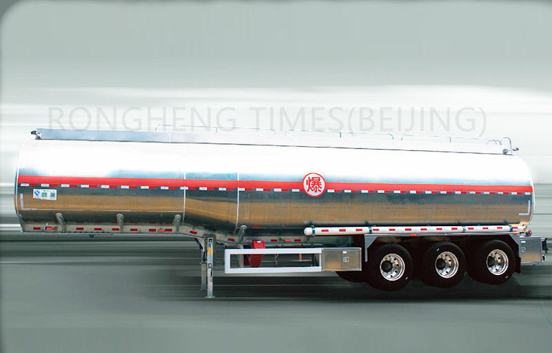 各种方量液体半挂车