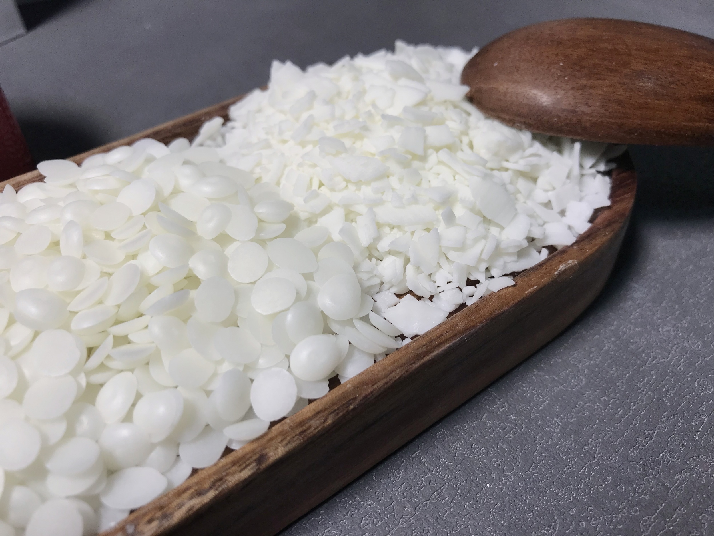The Benefits of Using Soy Wax for Candle Making
