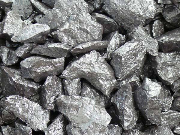 The difference between iron ore and iron meteorite