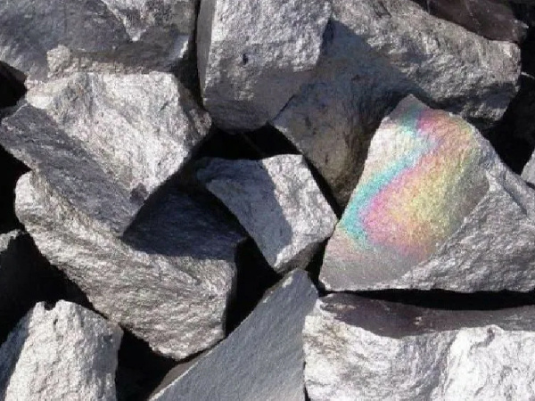 The difference between ore and mineral products