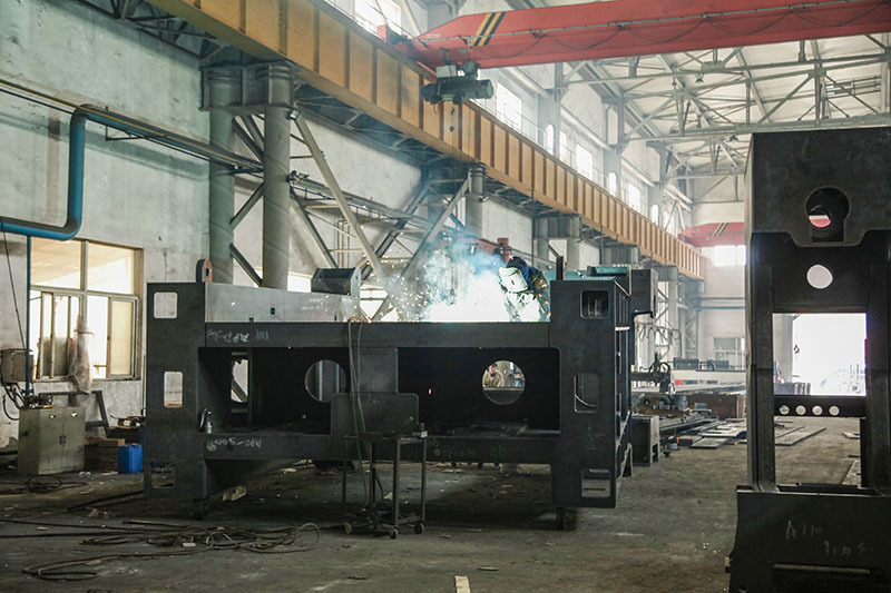 Plant equipment