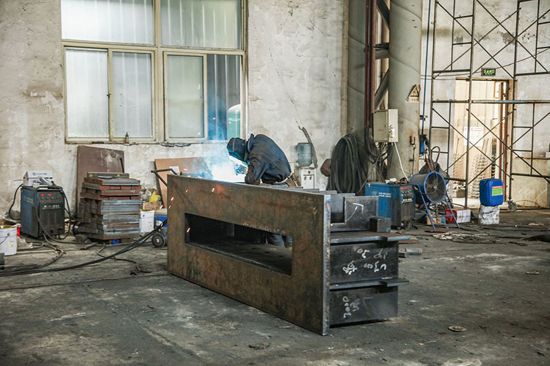 Plant equipment