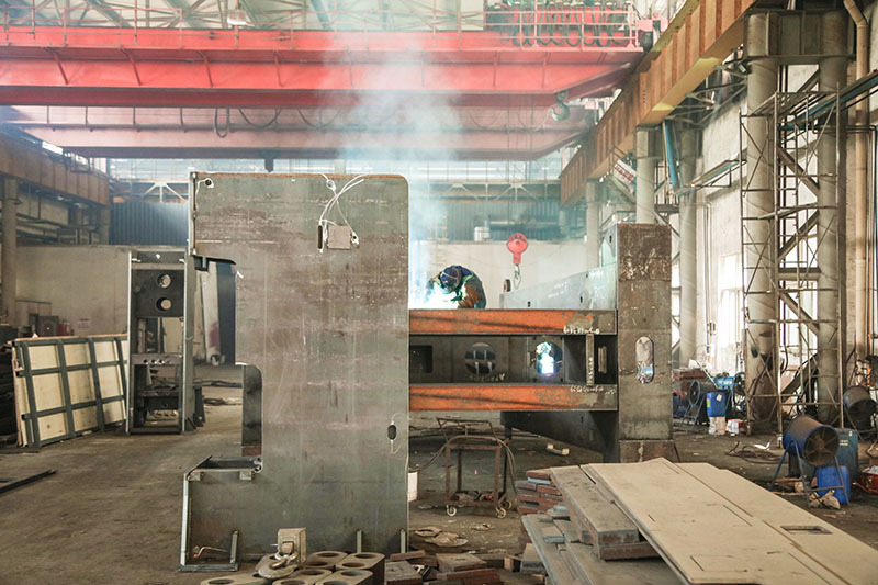 Plant equipment