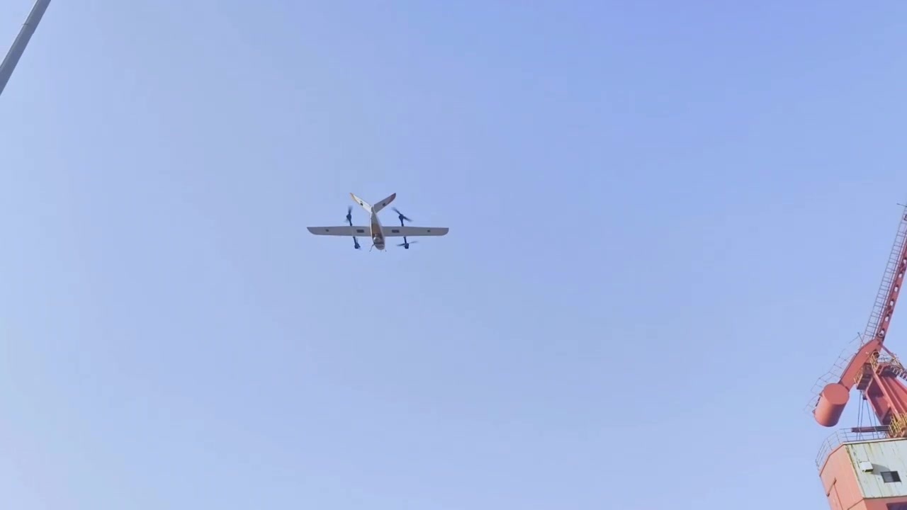 1804飞行视频.mp4 1804飞行视频.mp4