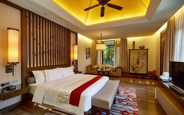 Bedroom bed