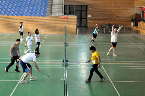 Promote unity, friendship——Wheatstone project Badminton team building