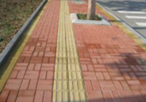 路面磚鋪裝施工實(shí)例