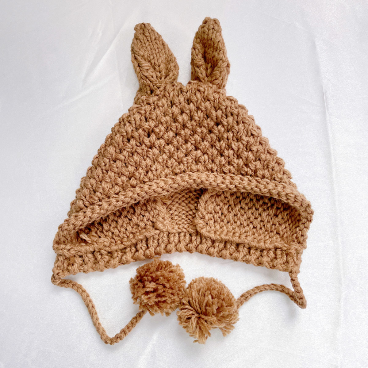 Knitted rabbit ears fur ball cap