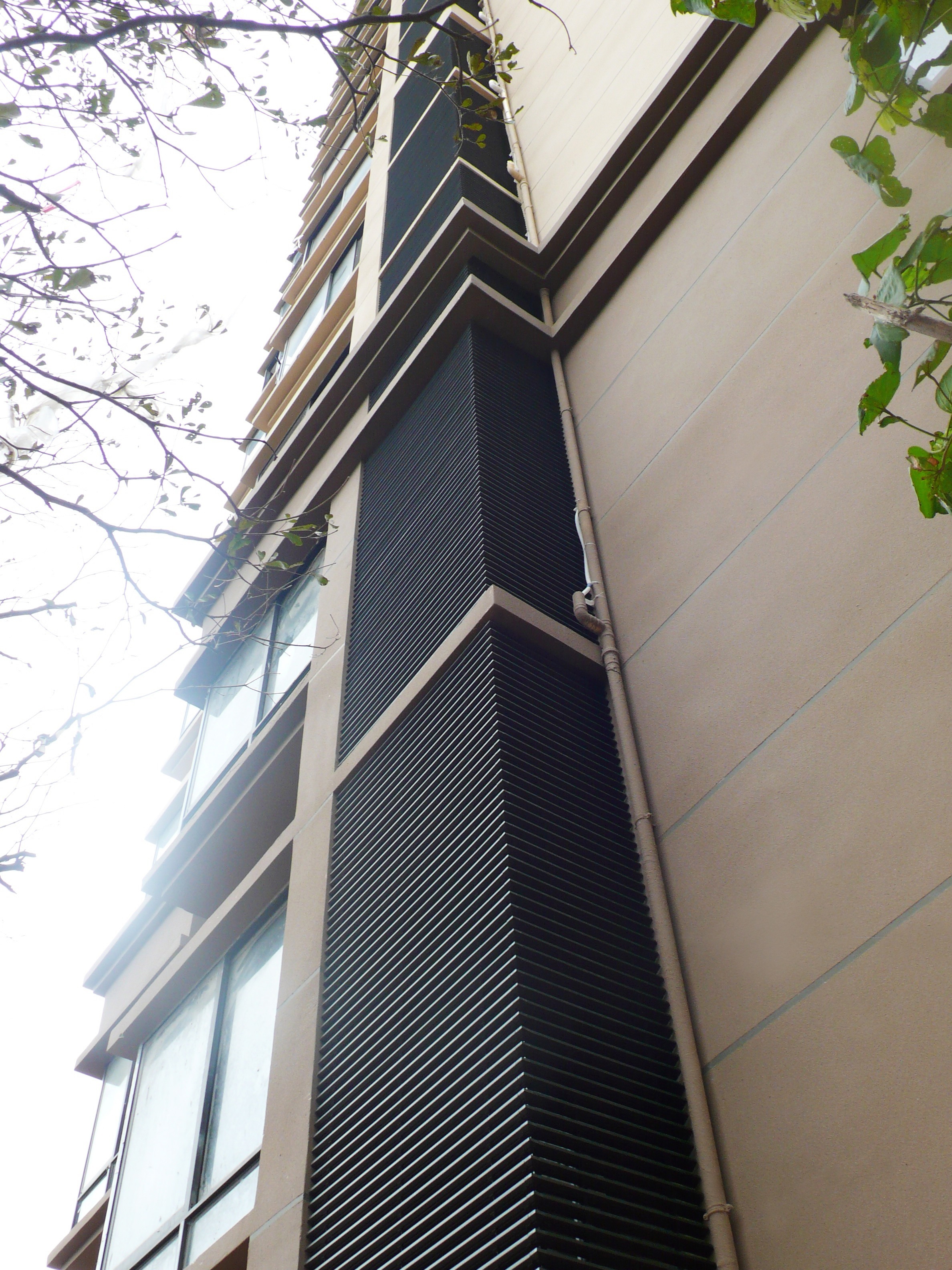 New Lightweight High-Polymer Nano SnapLouver H New Lightweight High-Polymer Nano SnapLouver H