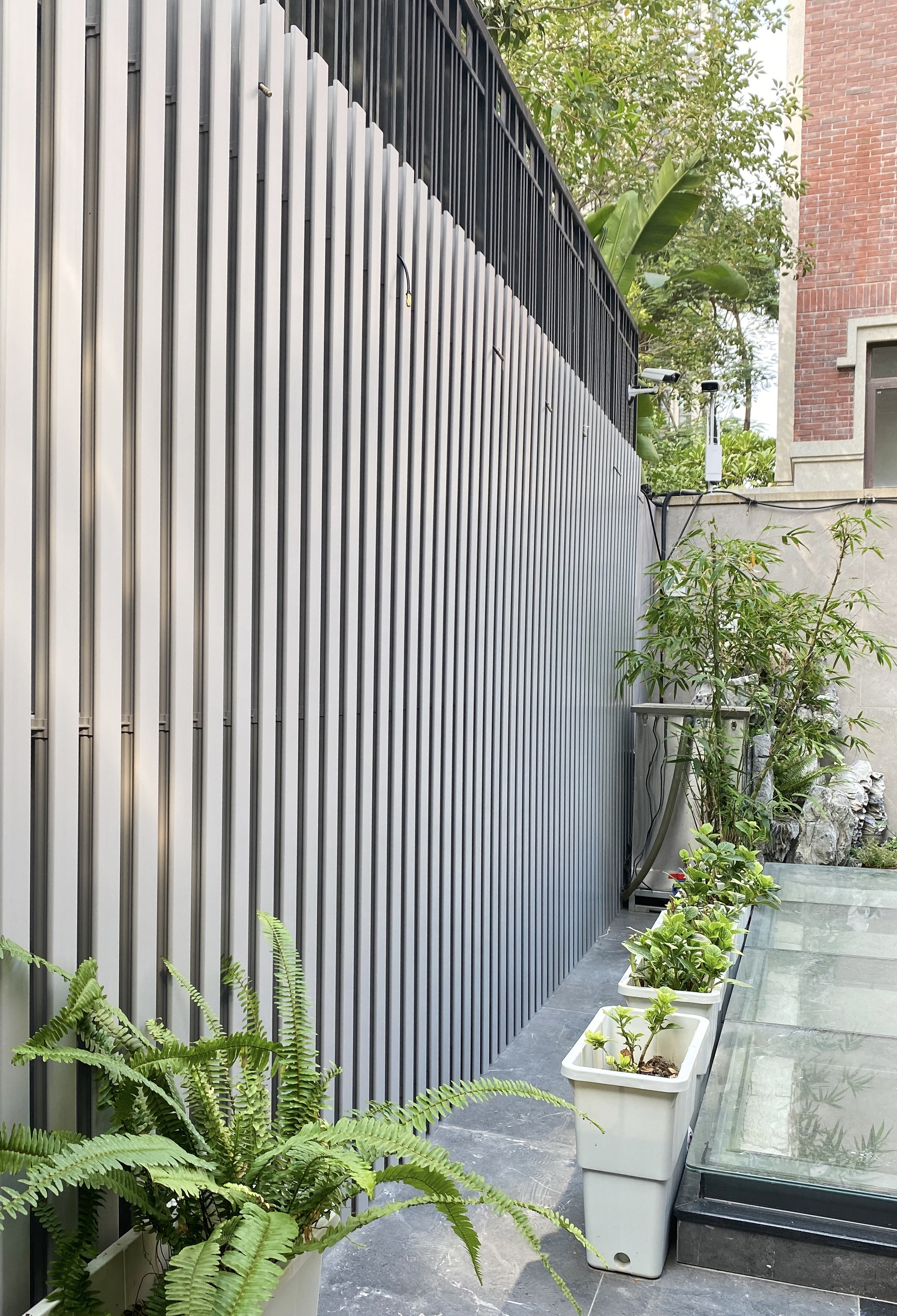 New Lightweight High-Polymer Nano SnapLouver HT New Lightweight High-Polymer Nano SnapLouver HT