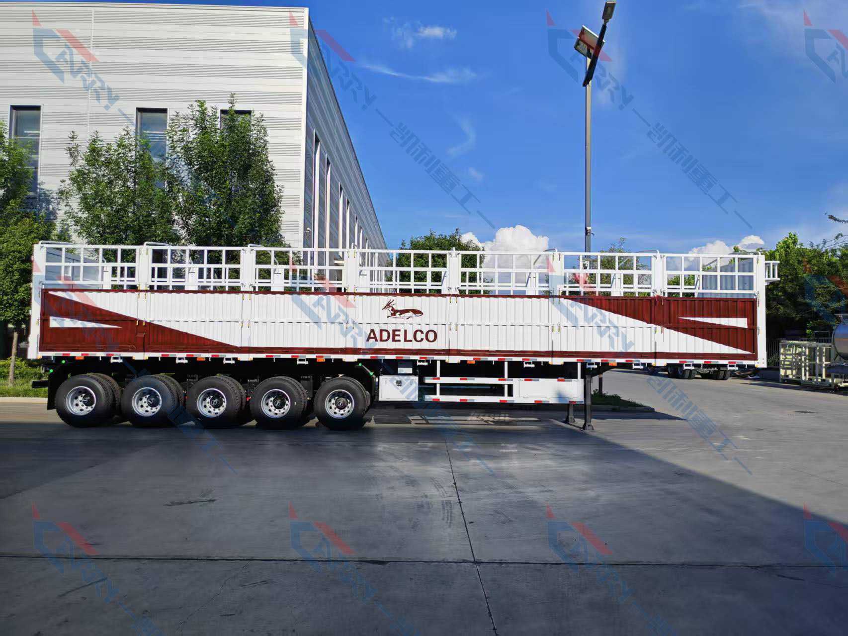 Five-axle stake semi-trailer