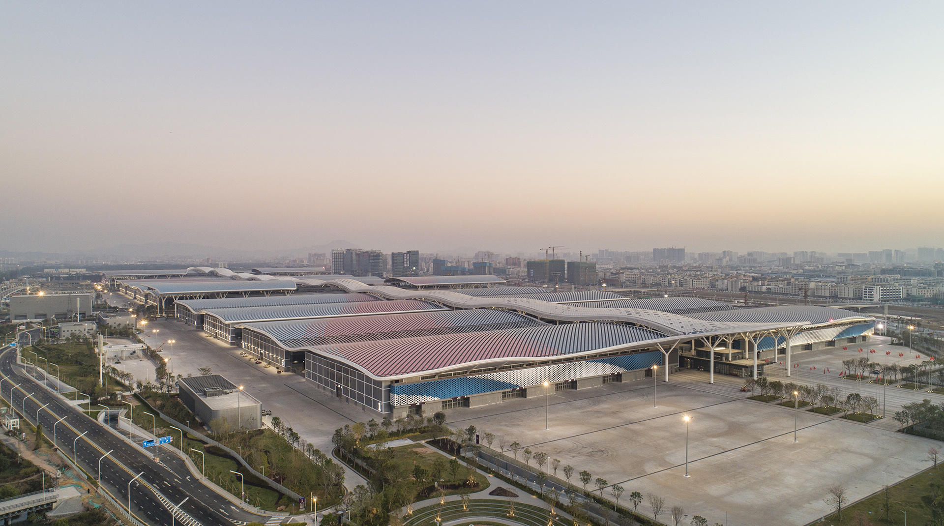Shenzhen World Exhibition & Convention Center