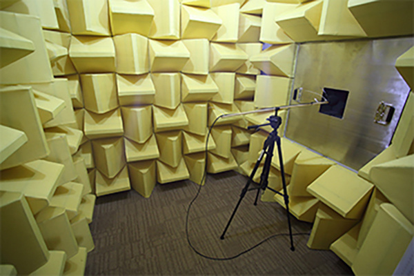 Receiving side of reverberation room Receiving side of reverberation room