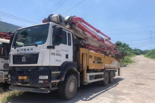 XCMG concrete pump truck 52 meters (2020)