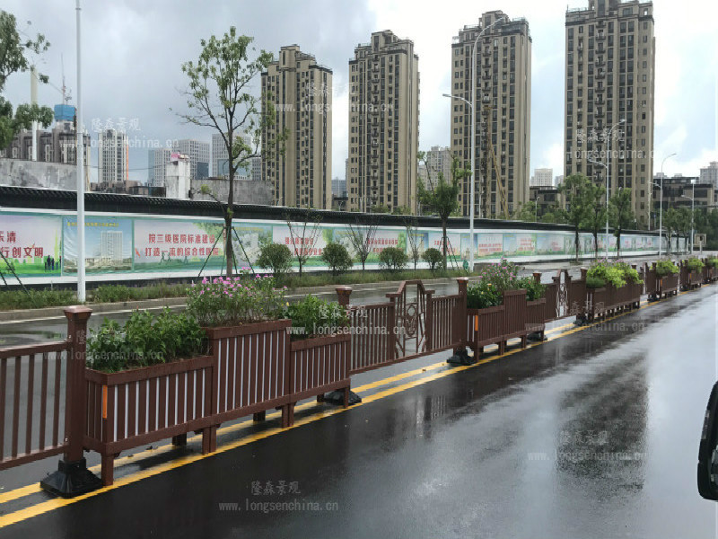 中央隔離花箱護(hù)欄