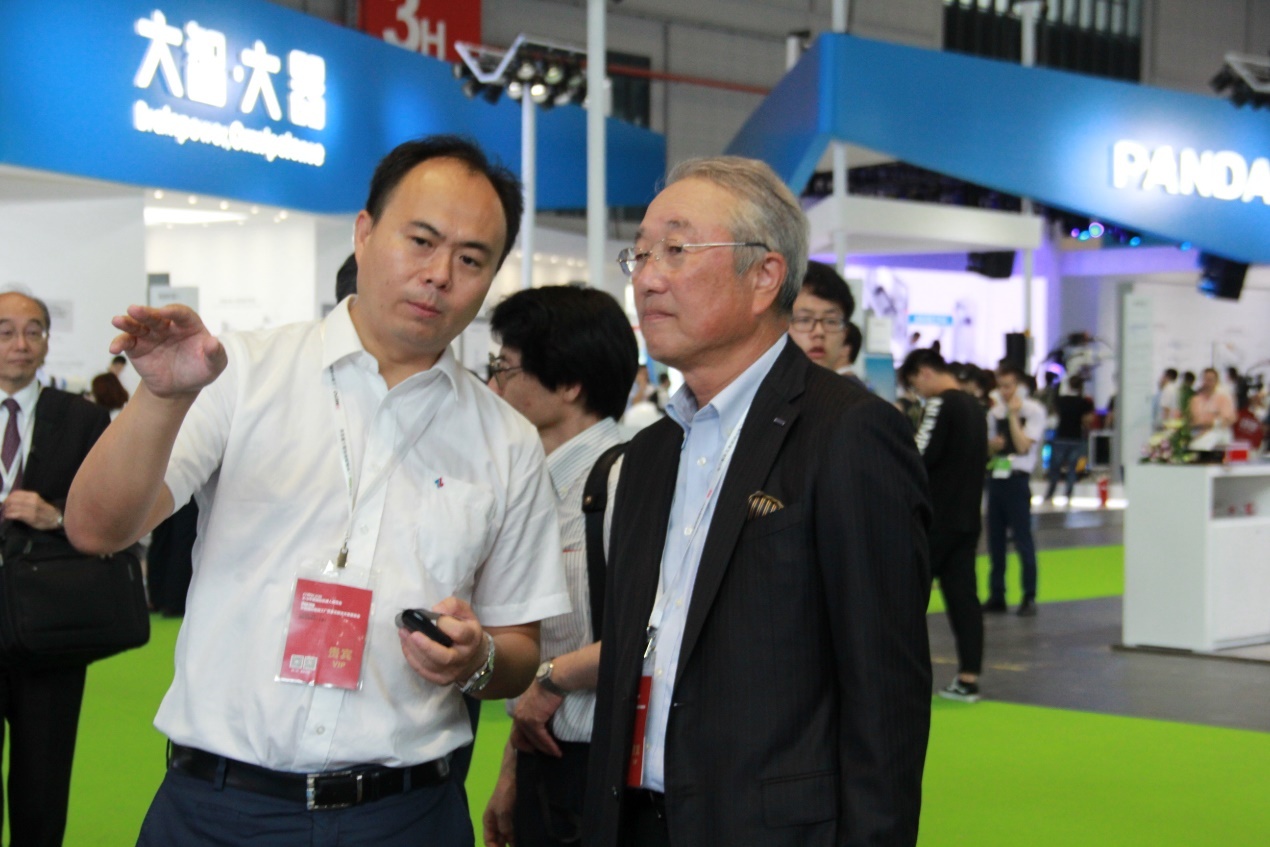 Zhongnan Intelligent made a wonderful appearance on CIROS2018, and the intelligent manufacturing live speech triggered the climax of the exhibition