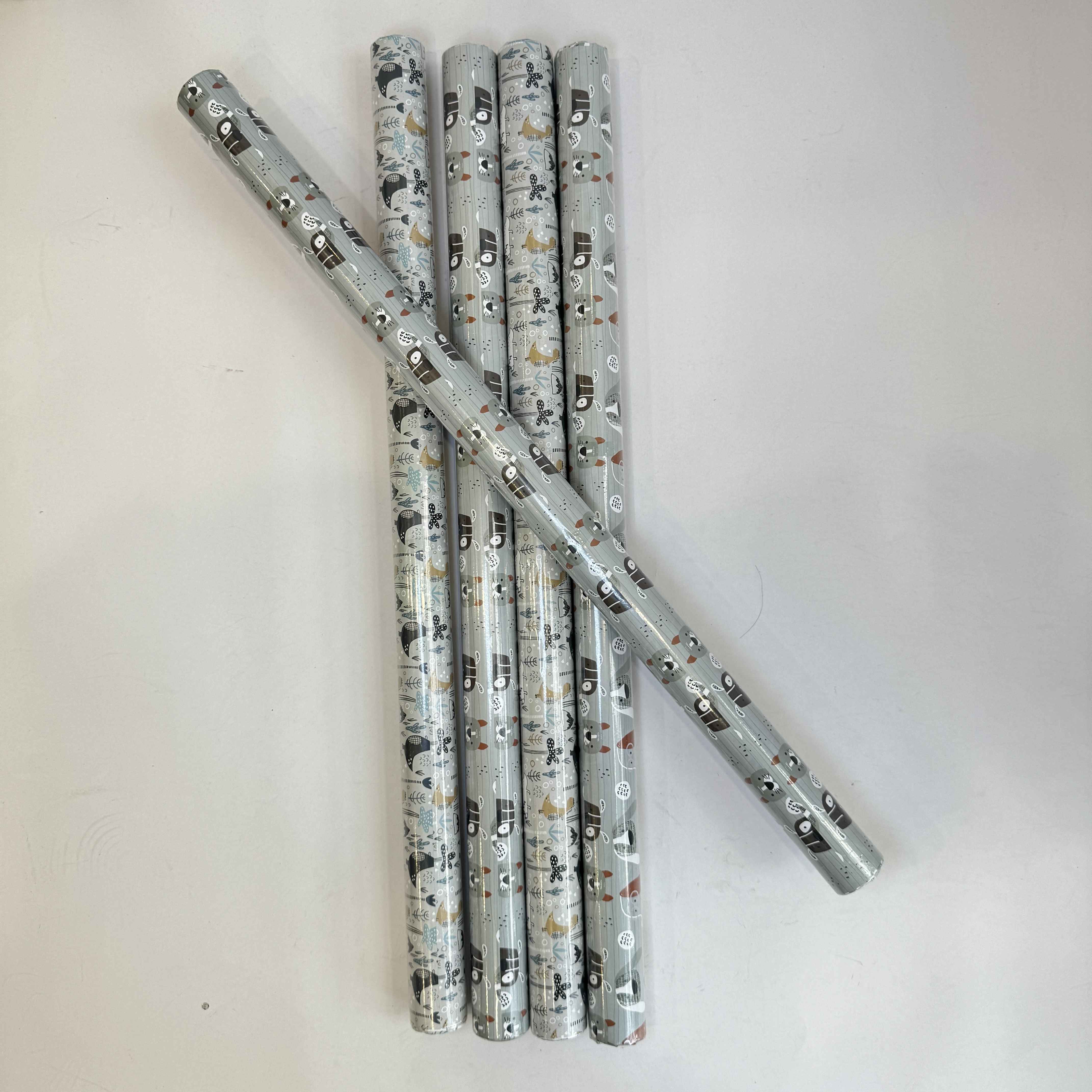 Roll wrapping paper