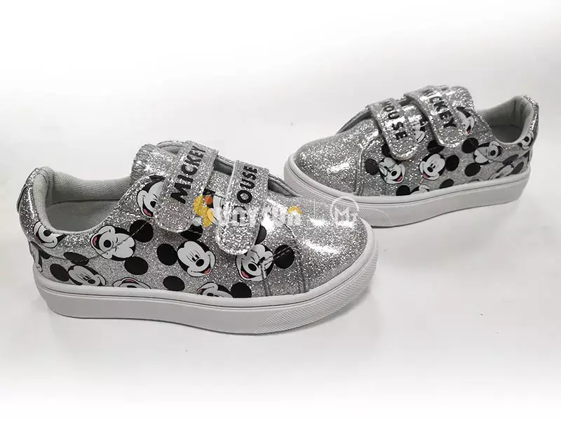 Casual shoes