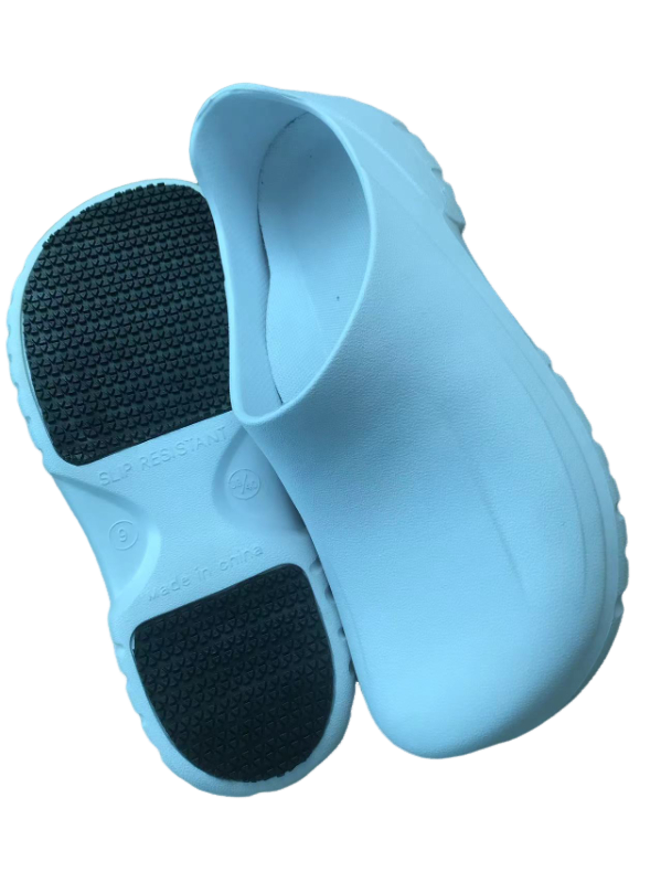 Customized childrens wear-resistant kichten clogs disney