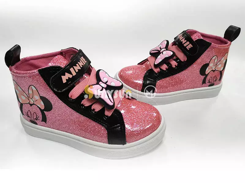 Quality Pvc injection skateboard shoes disney