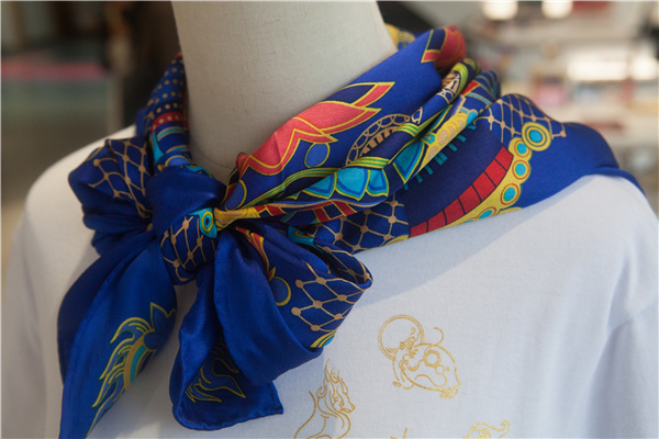 Huagai Scarf Huagai Scarf