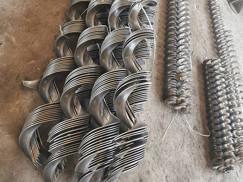 Stainless steel screw blade