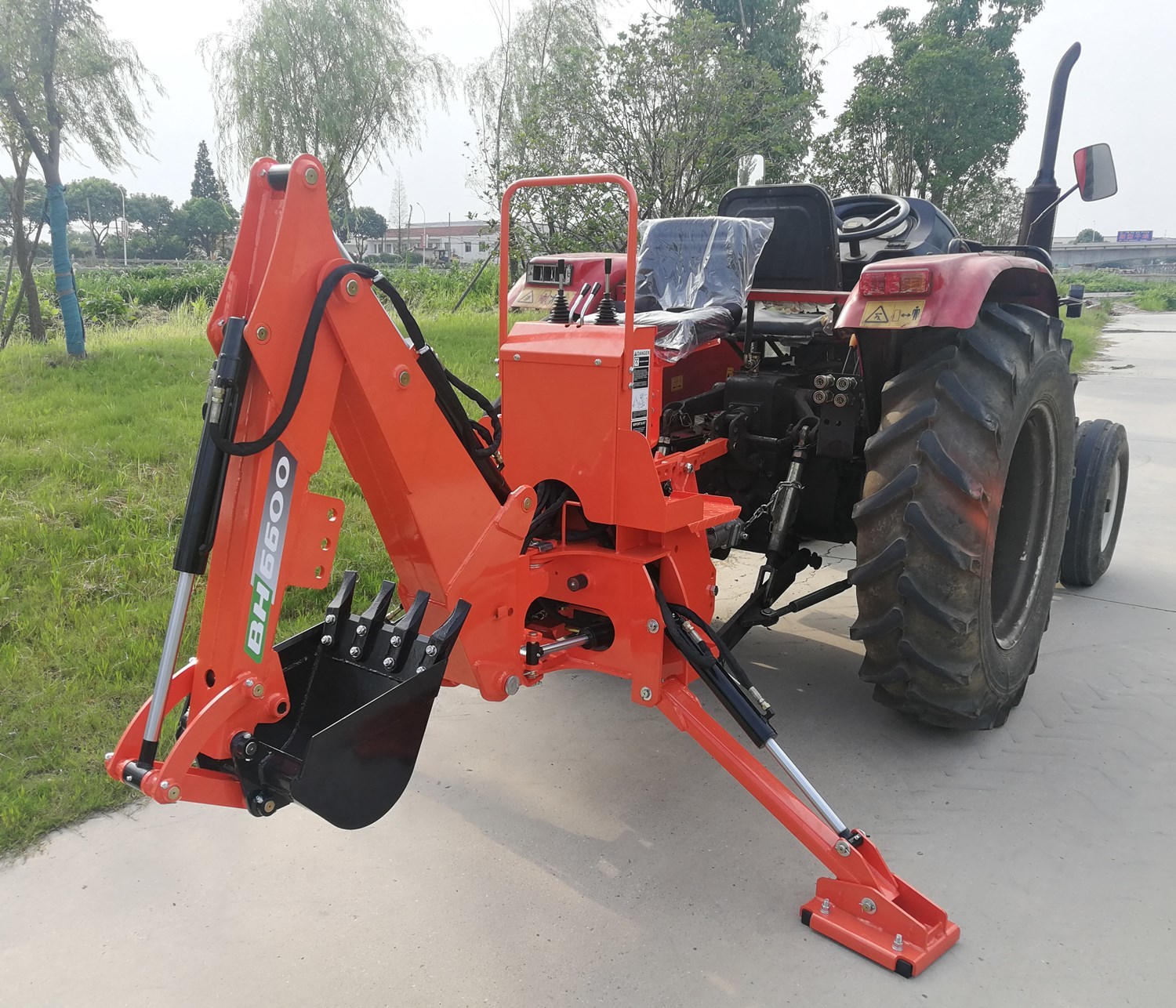 Tractor backhoe BH series 5600 - 8600-Changzhou Kavan Machinery Co.,Ltd