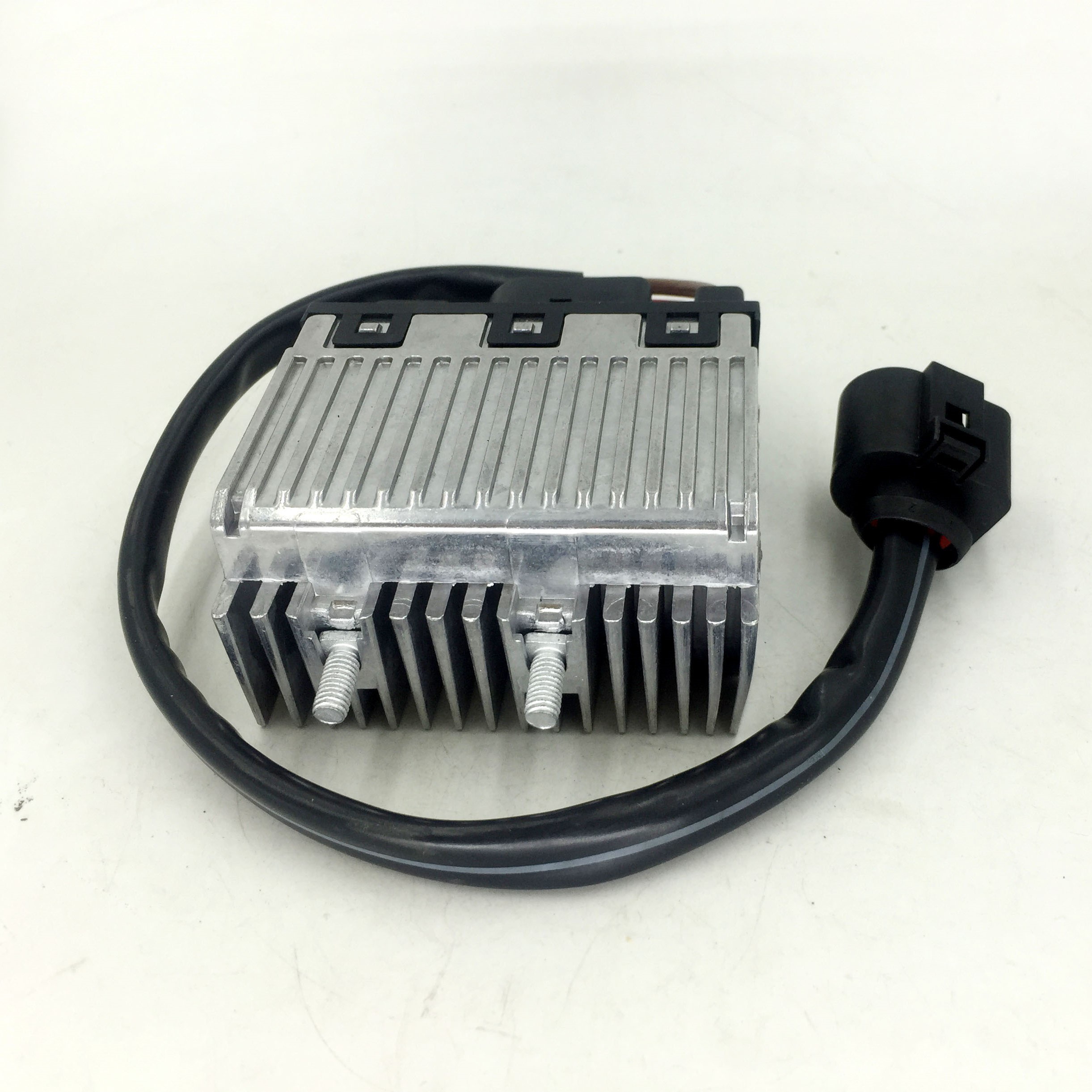 Cooling Fan Controller for Audi Vw Passat Skoda 8D0959501C