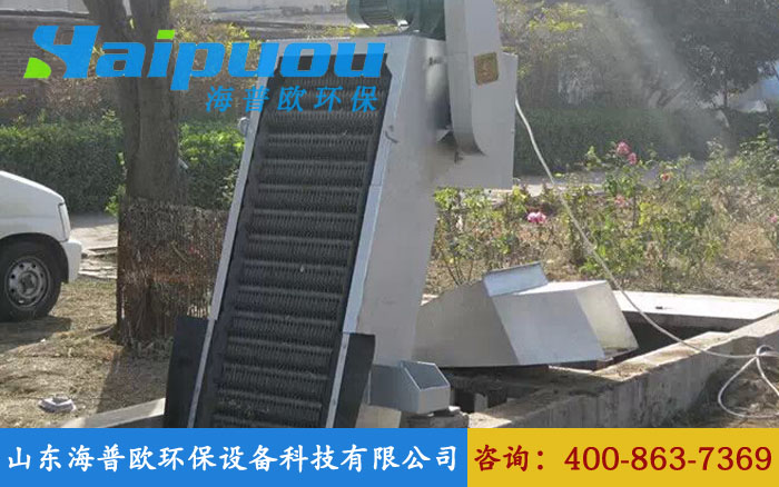 機械格柵設(shè)備現(xiàn)場