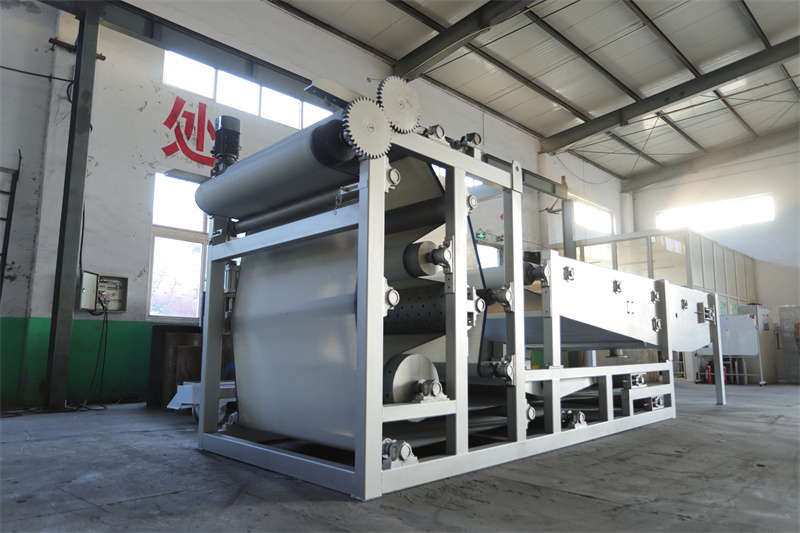 《污泥處理設(shè)備技術(shù)創(chuàng)新與工程應(yīng)用研究》