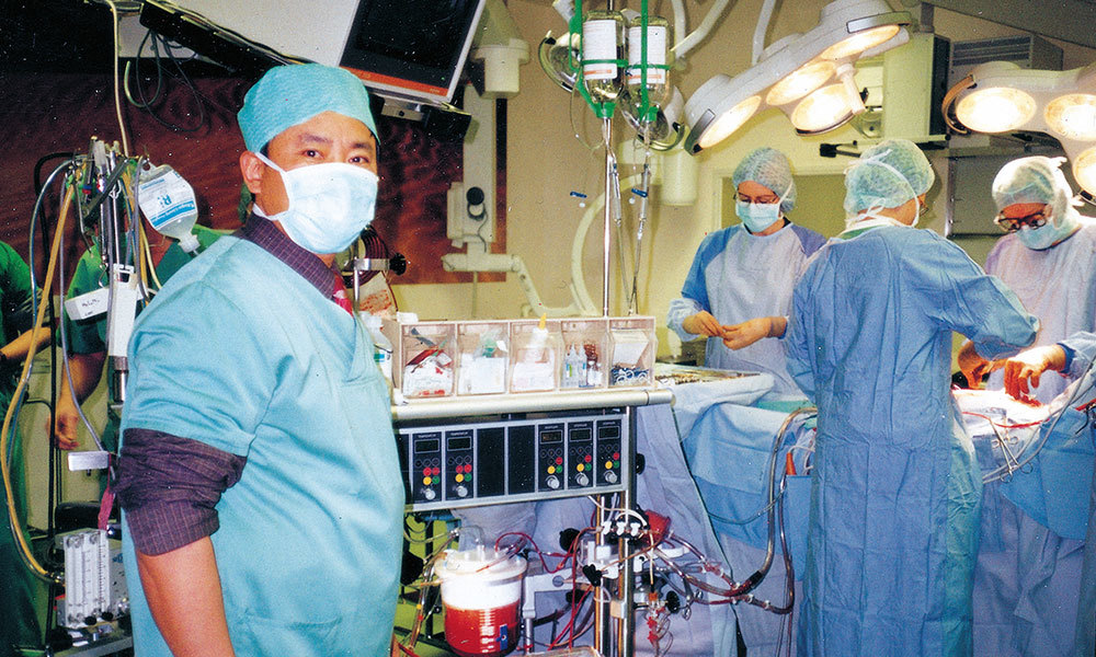 2000年1月，我院专家李培全参访德国科隆市立医院
