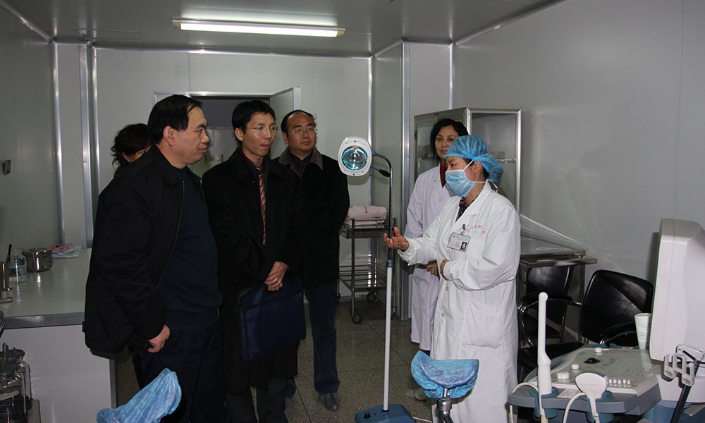 2008年1月19日，新乡医学院专家来我院考察、评估联合办学