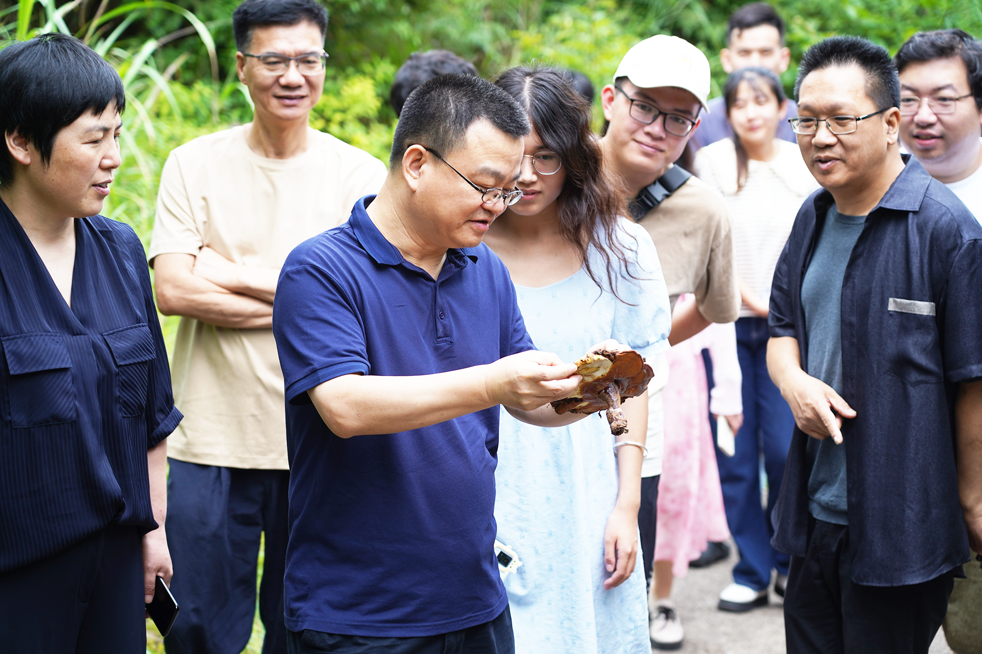 浙江濟佰川藥業(yè)同一天迎來兩批專家團隊蒞臨參觀調研