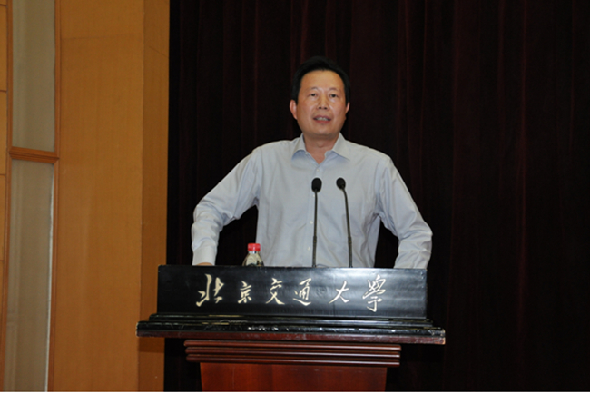 中物华商董事长刘景福出席北京交通大学2015年校友文化月开幕仪式