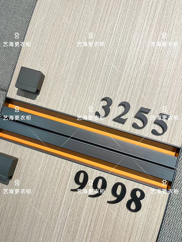 更衣柜門板