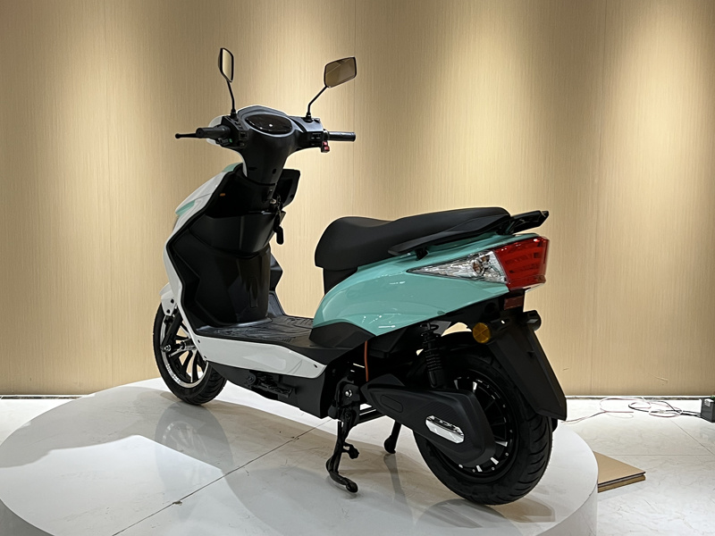 YC9