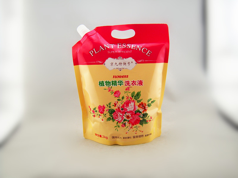 供應(yīng)京九特快號植物精華洗衣液2kg袋裝強效去污柔軟蓬松留香增艷