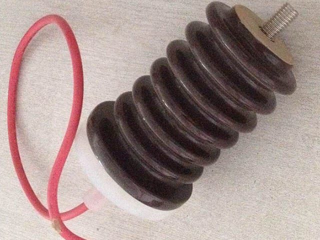 高壓連接絕緣子