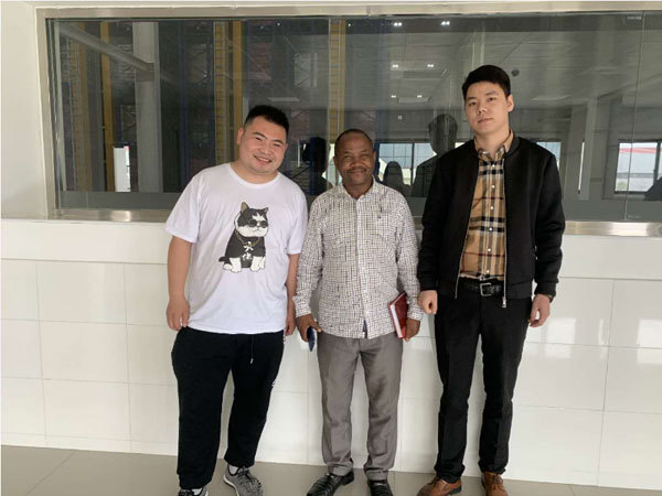 纳米比亚汉森先生来中国参观葛神仙公司生产合作伙伴奥瑞金包装公司