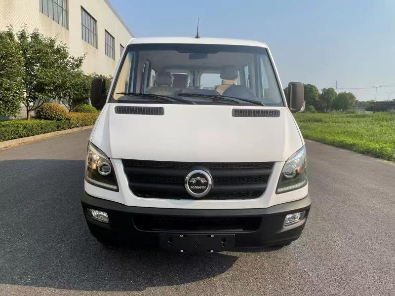 JNQ6550DK型多用途乘用車