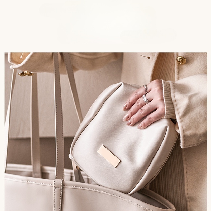 ES2311   new eggshell make-up bag woman portable large-capacity package lipstick skin care waterproof travel wash bag