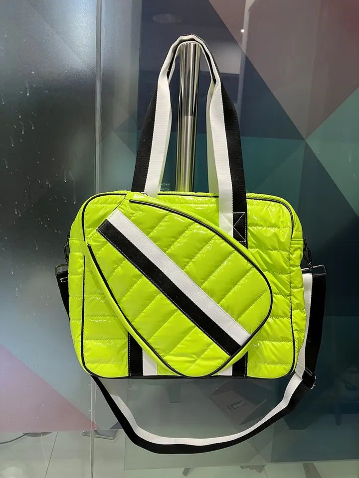ES2340Wholesale Handbags Women's Puffer Nylon Bag Waterproof Pack Outdoor Tote Bag Sport Pickleball Tennis Fashion Tote Bags Supplier