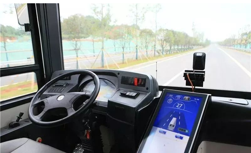 无人驾驶智能汽车的辐射、BCI整改