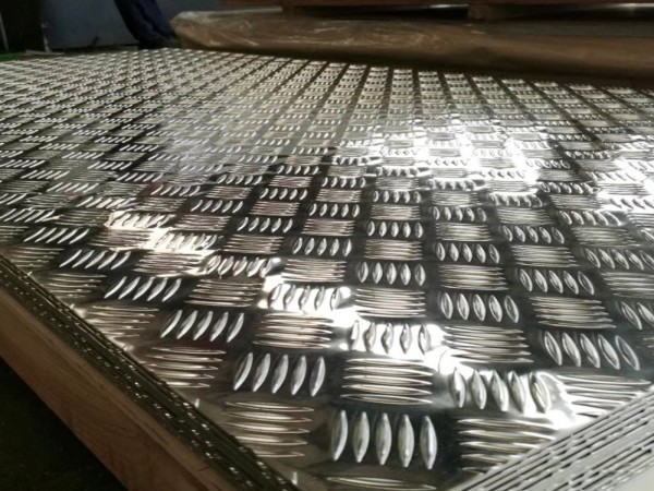 1050A-H22 Patterned aluminum plate